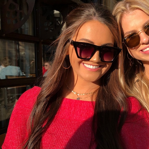 Meet your Posher, Allison - Picture 1 of 1